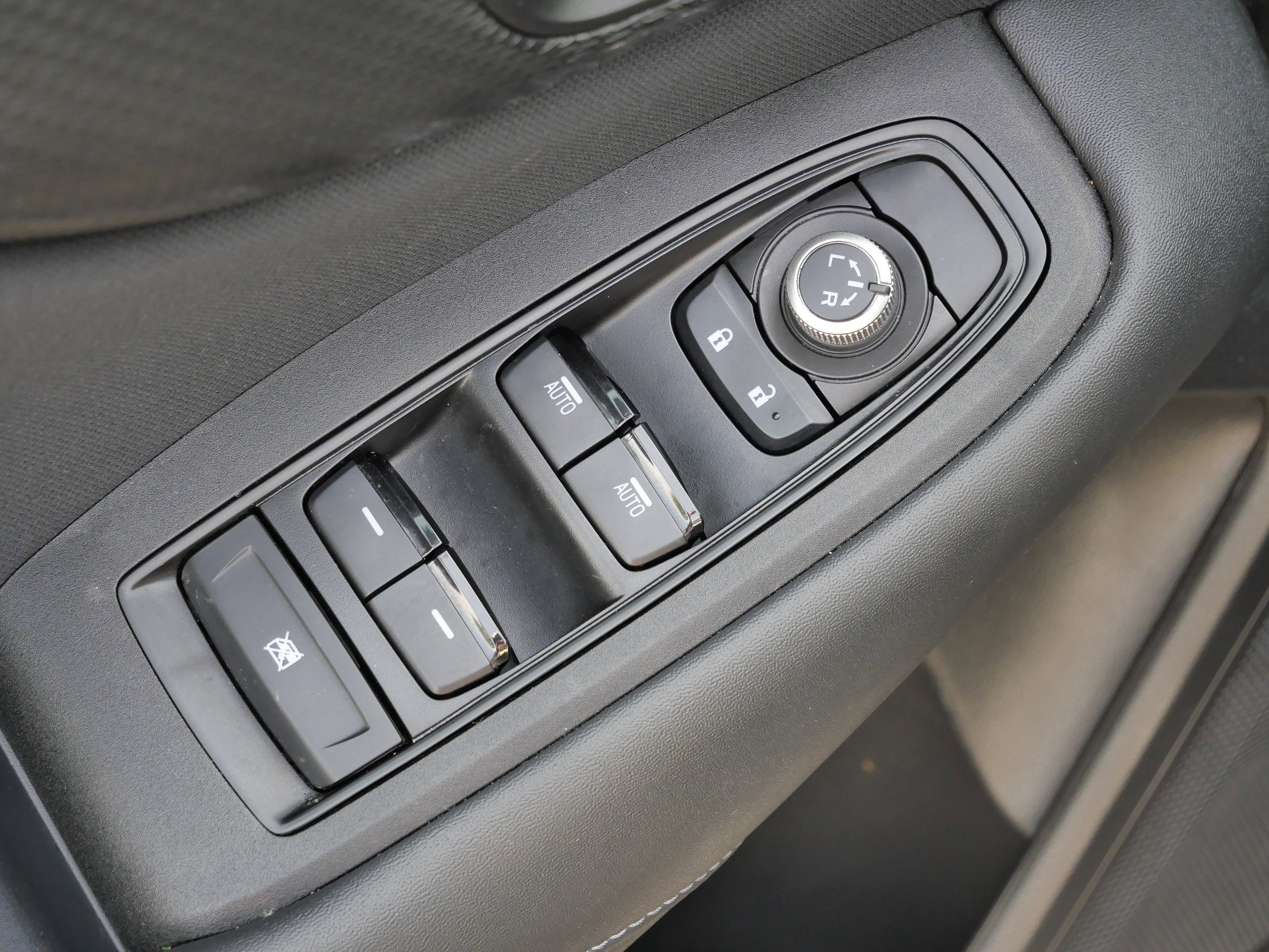 Used 2024 Subaru Outback Premium image 16