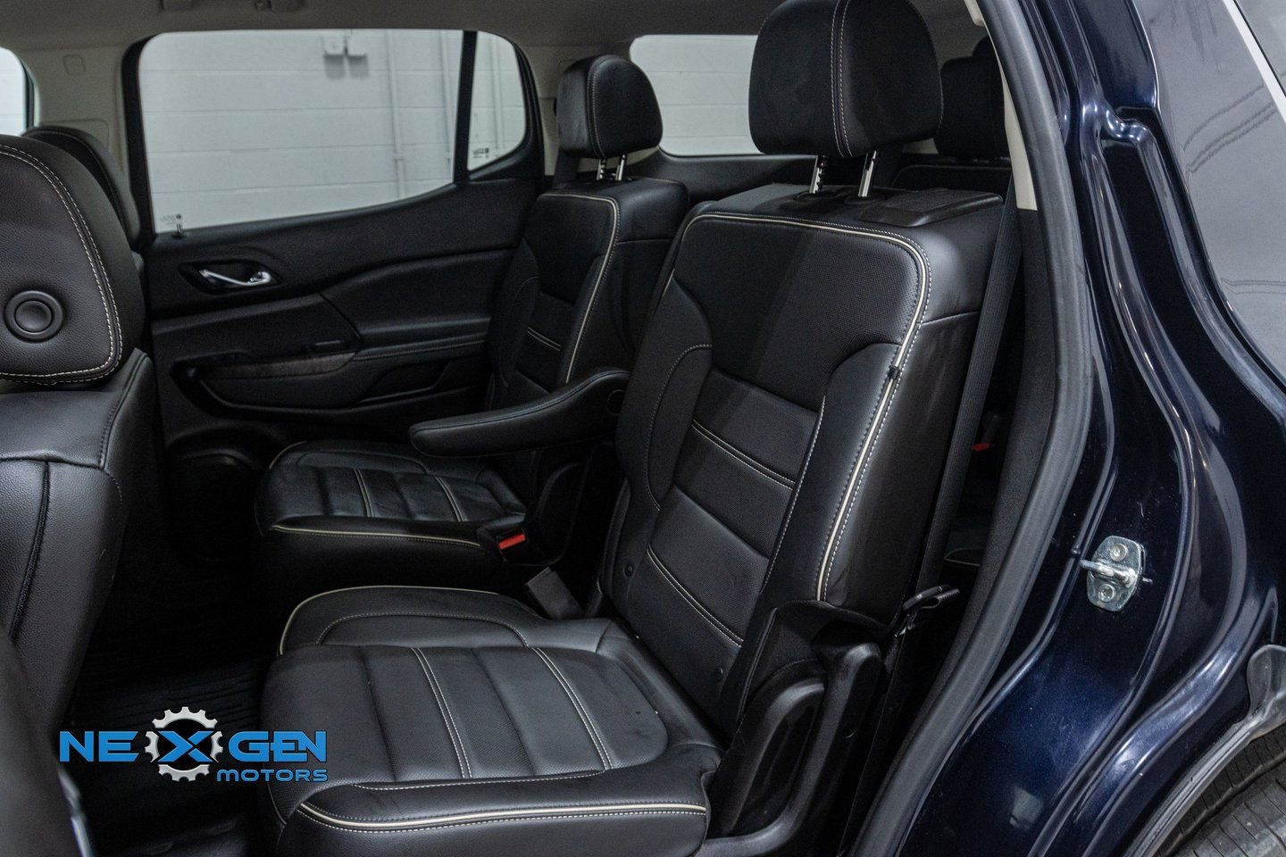 Used 2021 GMC Acadia Denali w/ Denali Ultimate Package image 30