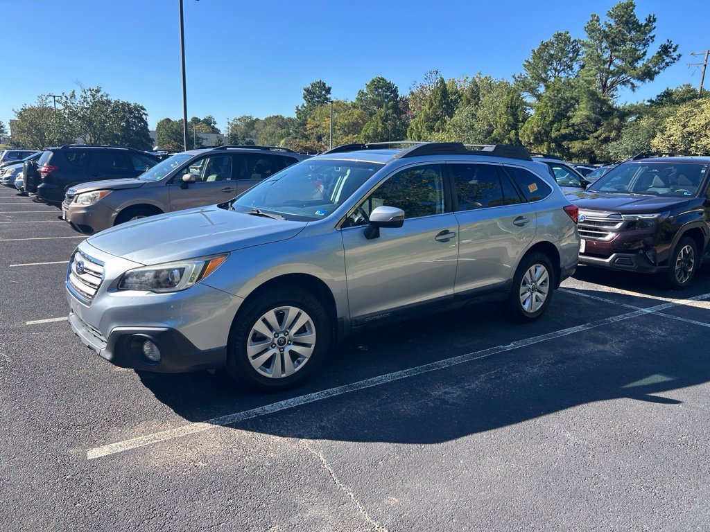 Used 2017 Subaru Outback 2.5i Premium AWD/4WD image 7