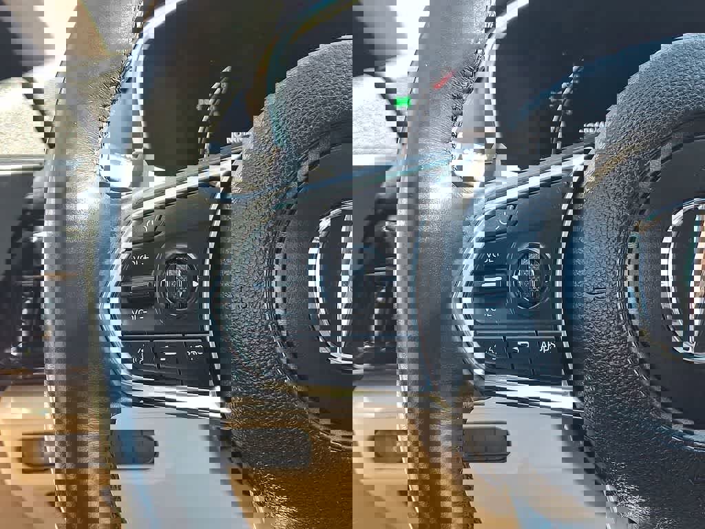 Used 2023 Acura MDX SH-AWD image 17