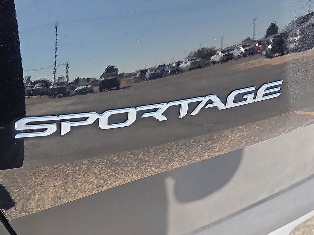 Used 2024 Kia Sportage EX FWD image 17