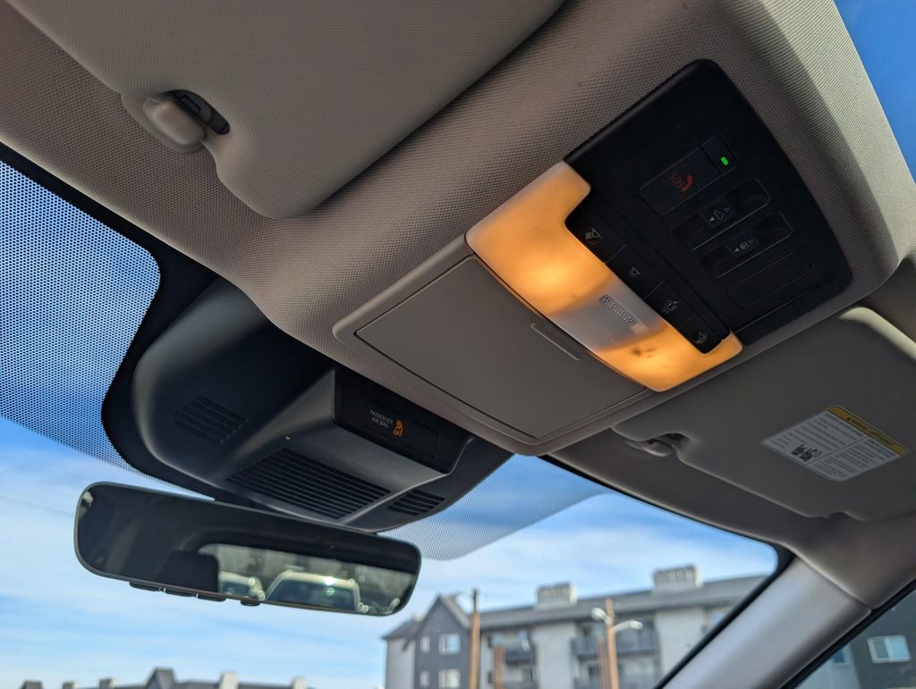 Used 2023 Nissan Rogue Platinum w/ Platinum Premium Package image 30