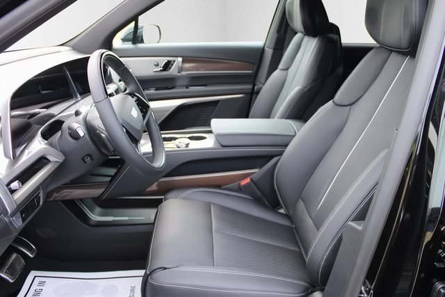 New 2026 Cadillac Vistiq Luxury image 9