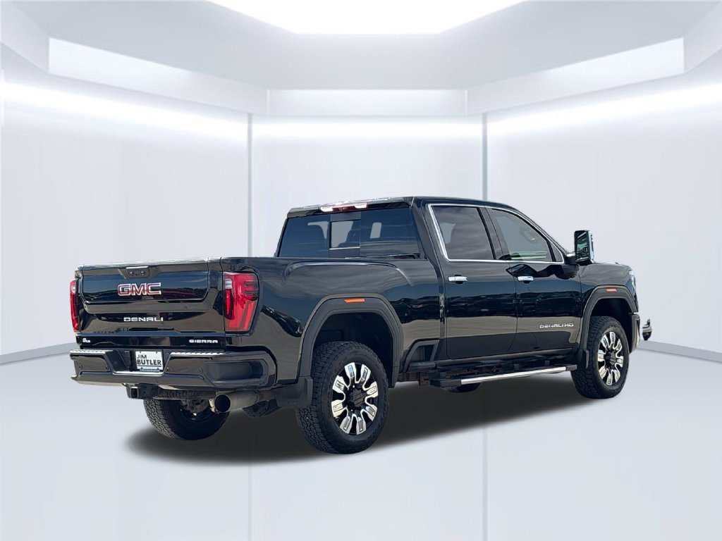 Used 2026 GMC Sierra 3500 Denali w/ Technology Package AWD/4WD image 8