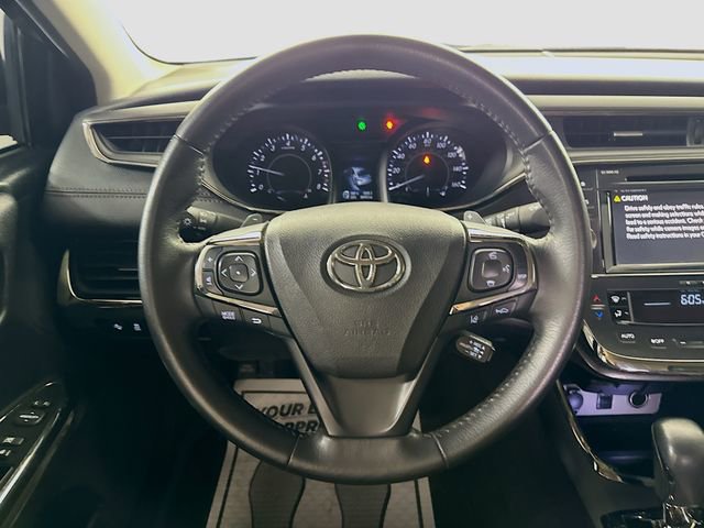 Used 2017 Toyota Avalon XLE image 11