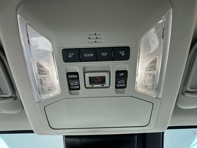 Used 2025 Toyota RAV4 XLE image 43