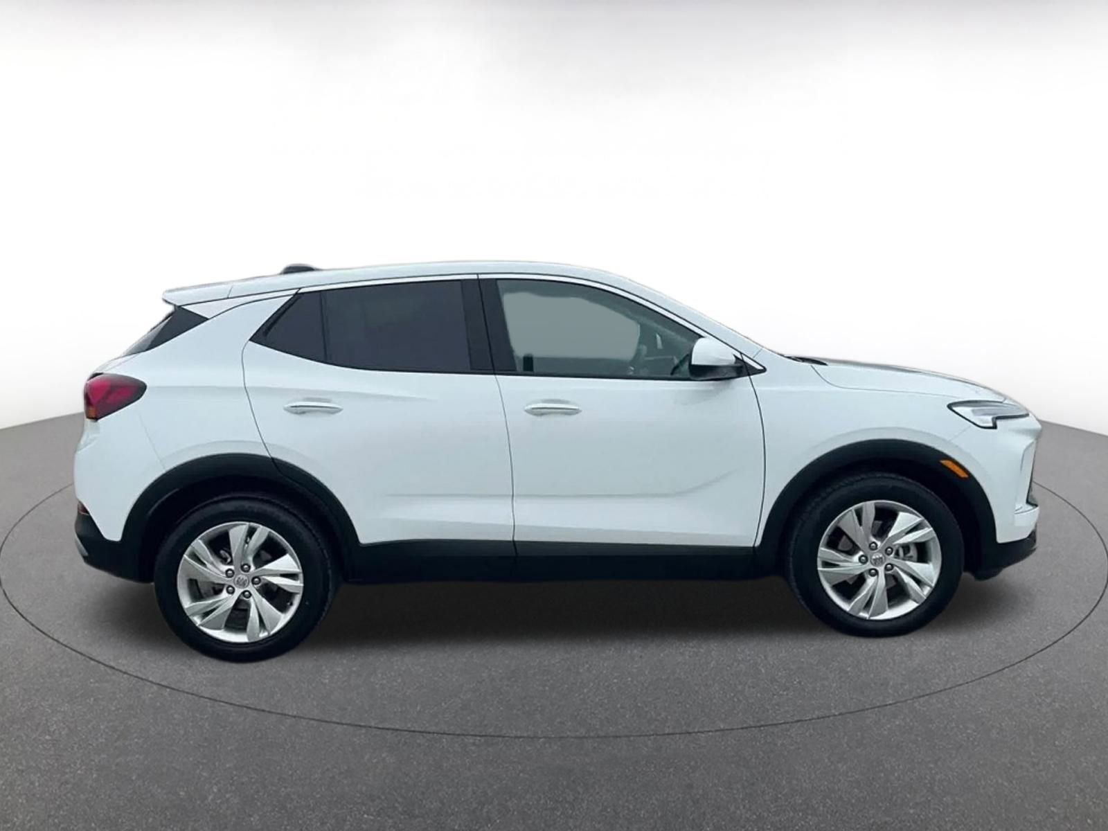 Used 2025 Buick Encore GX Preferred image 16