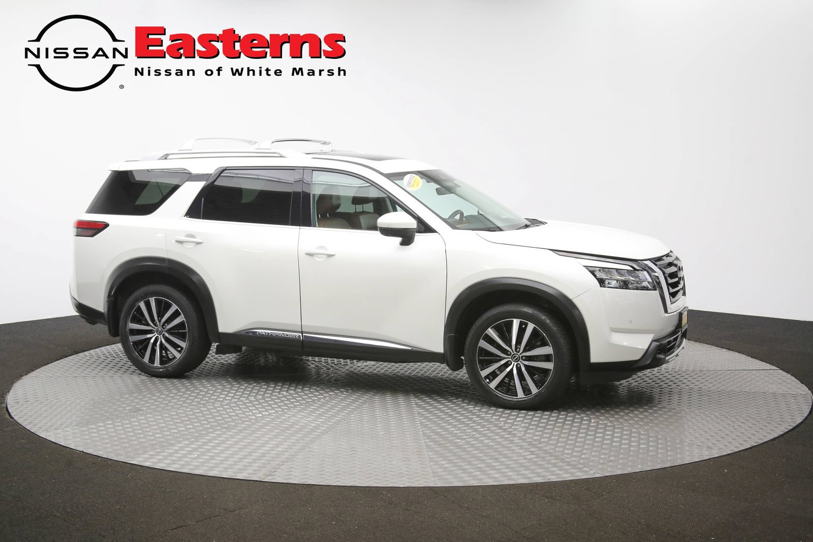 Used 2023 Nissan Pathfinder Platinum AWD/4WD image 50