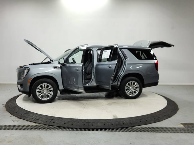 Used 2025 GMC Yukon Denali RWD image 13