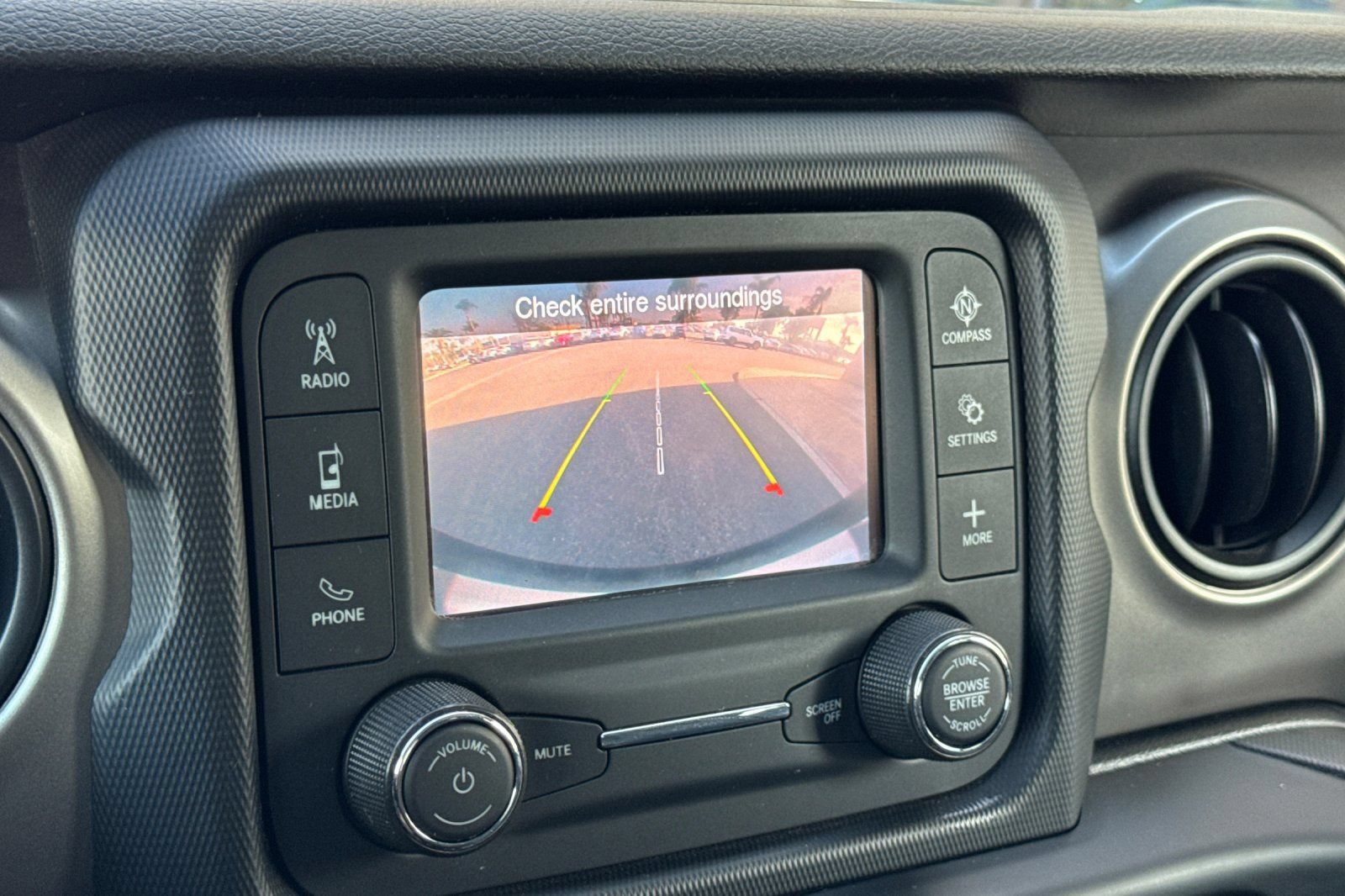 Used 2020 Jeep Wrangler Unlimited Sport S AWD/4WD image 20