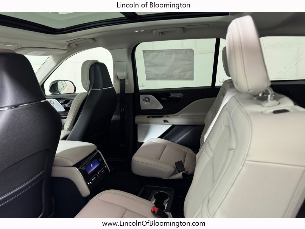 New 2026 Lincoln Aviator Reserve AWD/4WD image 30