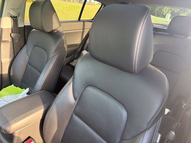 Certified 2022 Kia Sportage EX w/ EX Technology Package FWD image 10