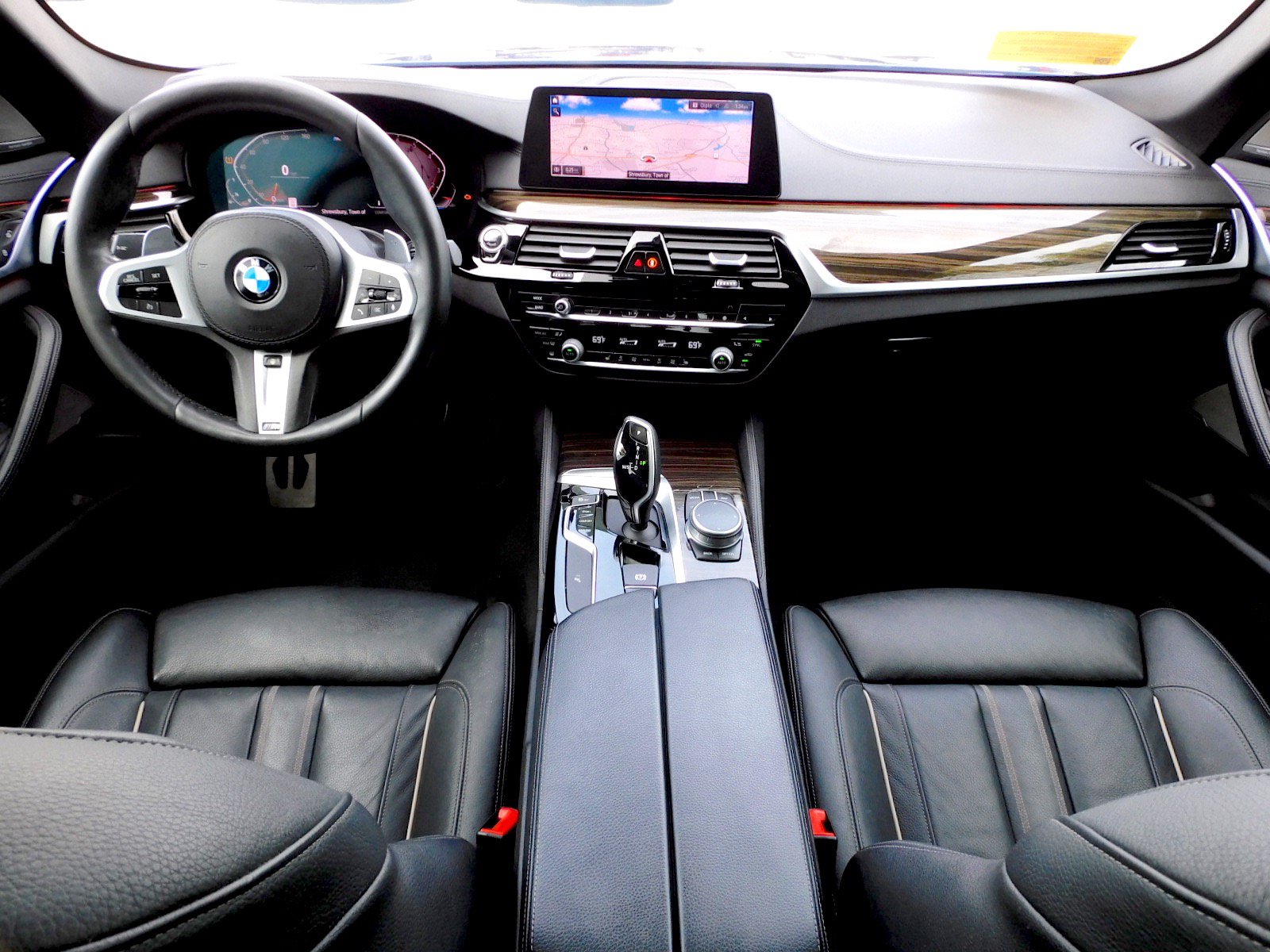 Used 2020 BMW 540i xDrive w/ M Sport Package AWD/4WD image 9