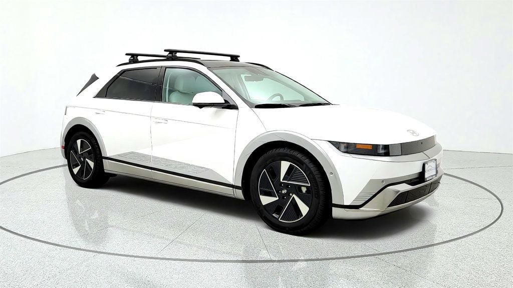 Used 2025 Hyundai Ioniq 5 Limited RWD image 3