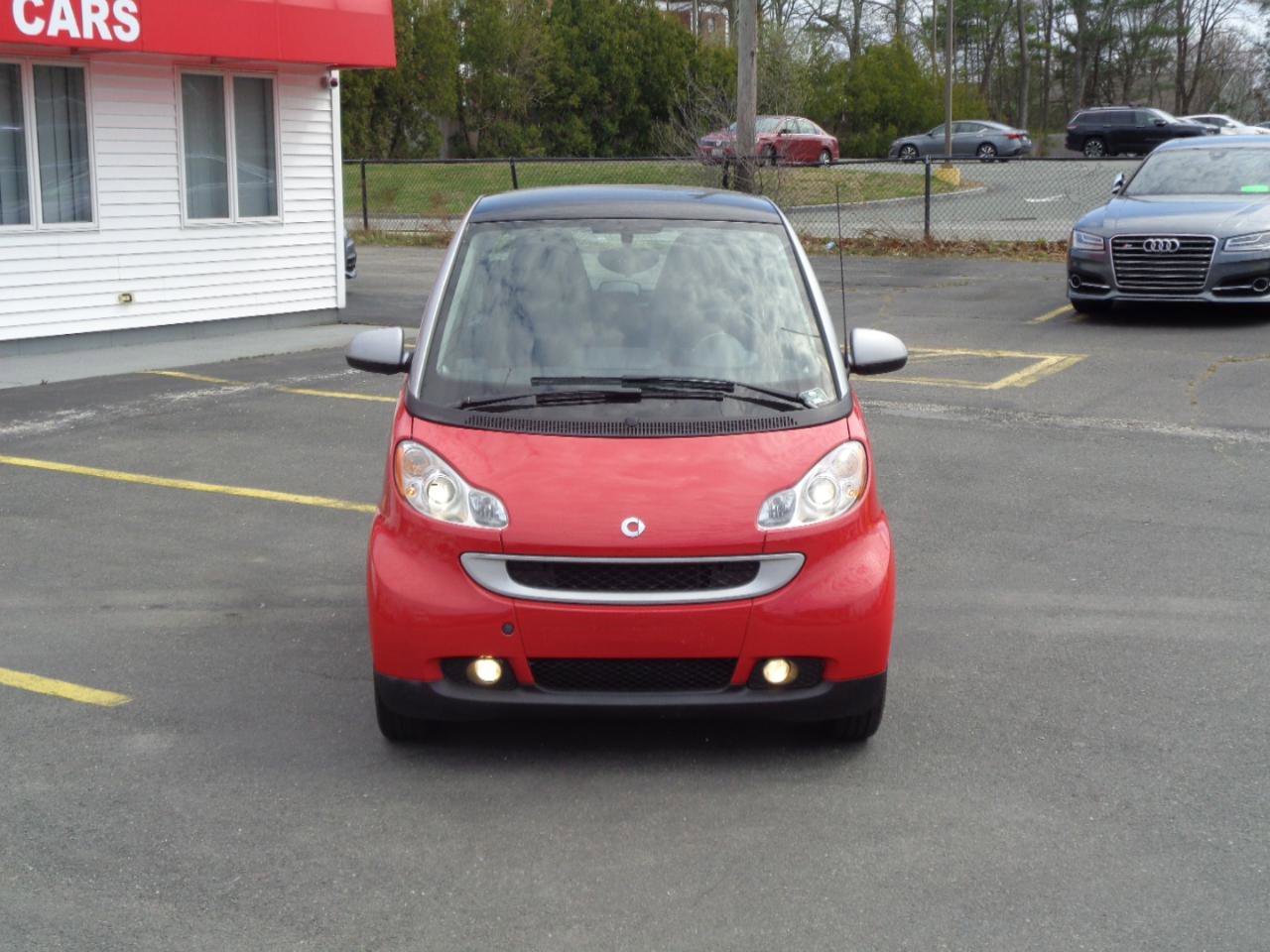 Used 2009 smart fortwo Coupe image 11