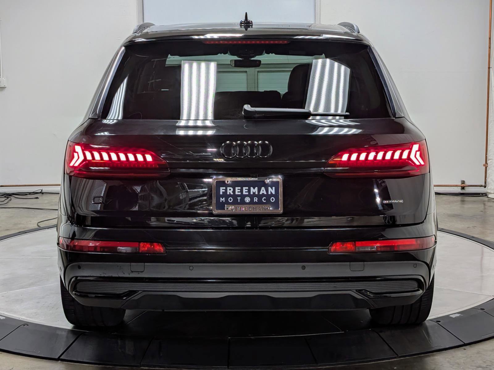 Used 2022 Audi Q7 3.0T Prestige image 8