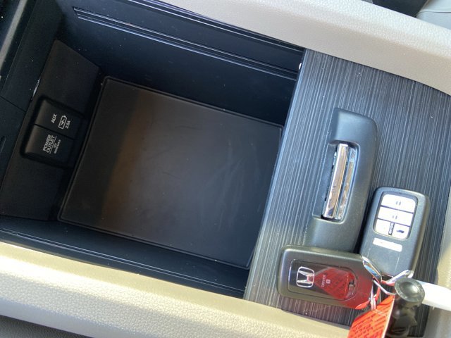 Used 2021 Honda Pilot Touring image 45