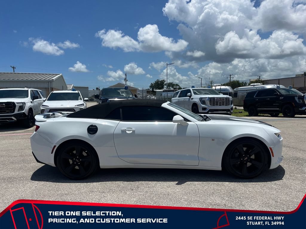 Used 2018 Chevrolet Camaro SS RWD image 8
