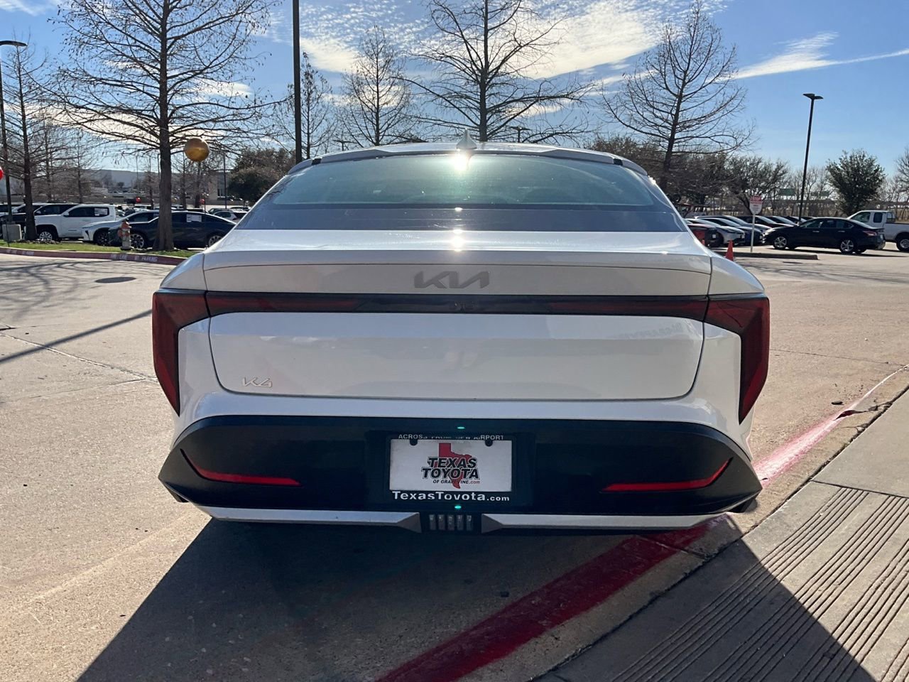 Used 2025 Kia K4 LXS image 7