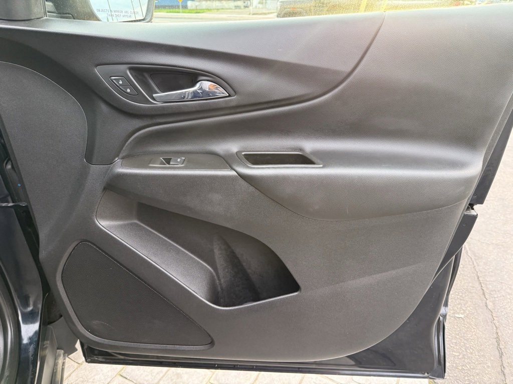 Used 2021 Chevrolet Equinox LT w/ Driver Convenience Package image 15