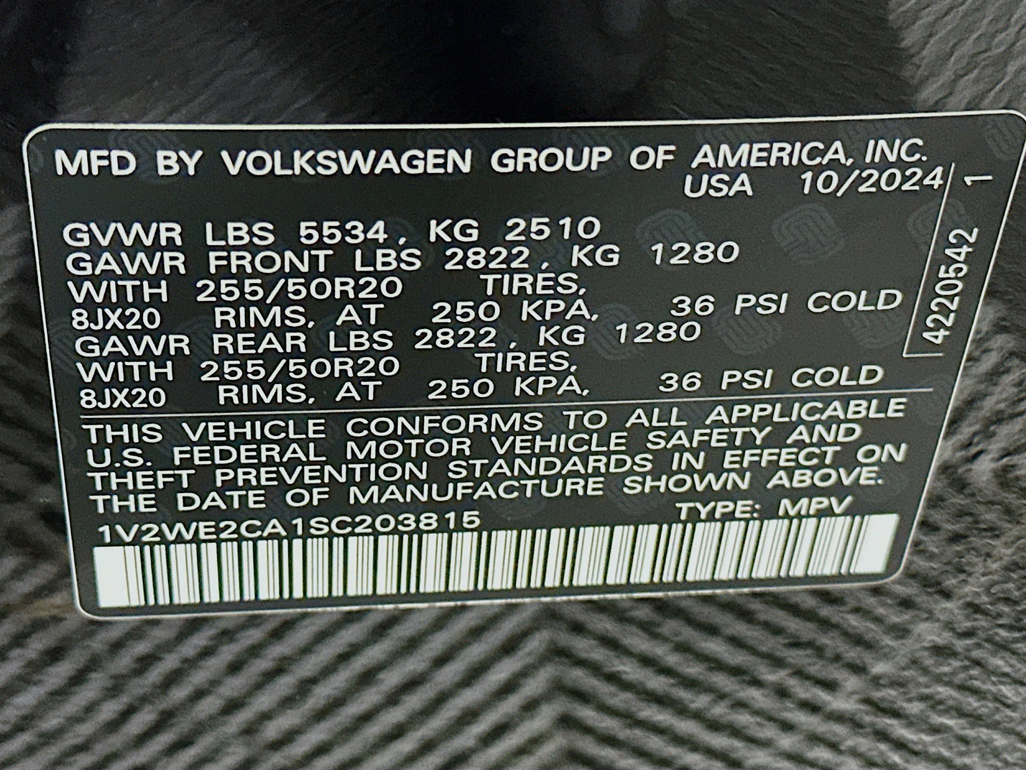 Used 2025 Volkswagen Atlas Cross Sport SE image 12