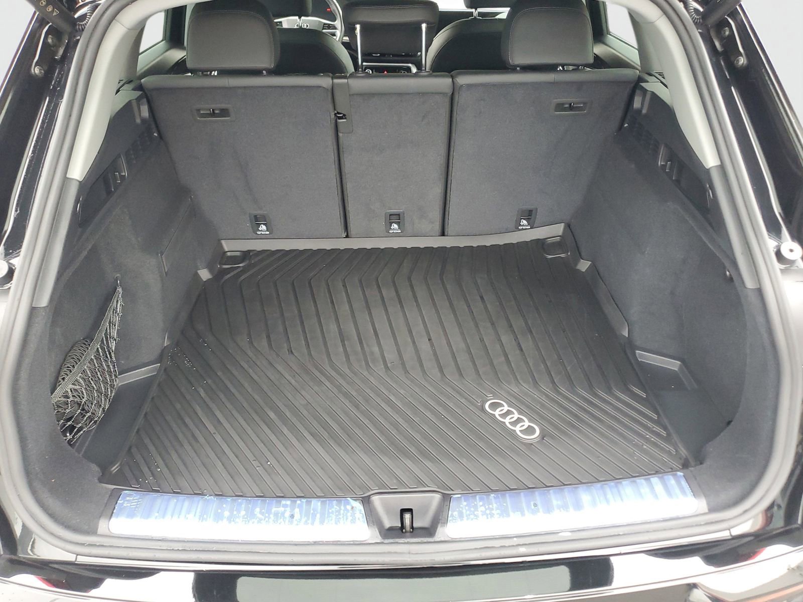 Used 2025 Audi Q5 Premium w/ Convenience Package AWD/4WD image 9
