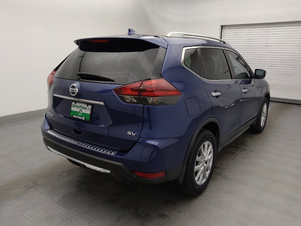 Used 2018 Nissan Rogue SV image 9
