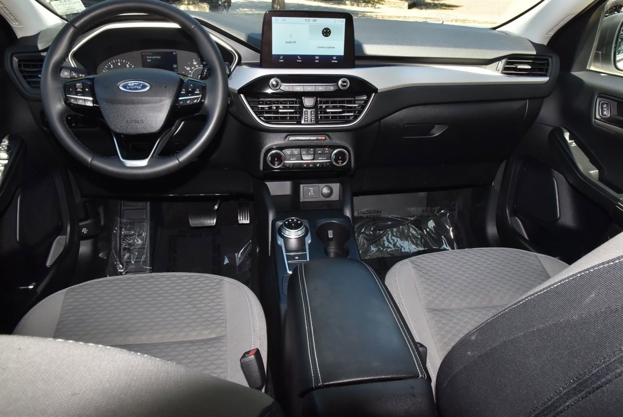 Certified 2022 Ford Escape SE w/ Convenience Package image 16