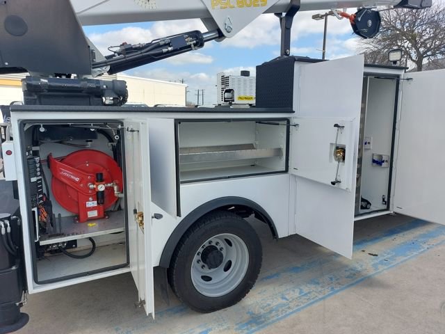 New 2026 Ford F550 4x4 Supercab Super Duty image 11