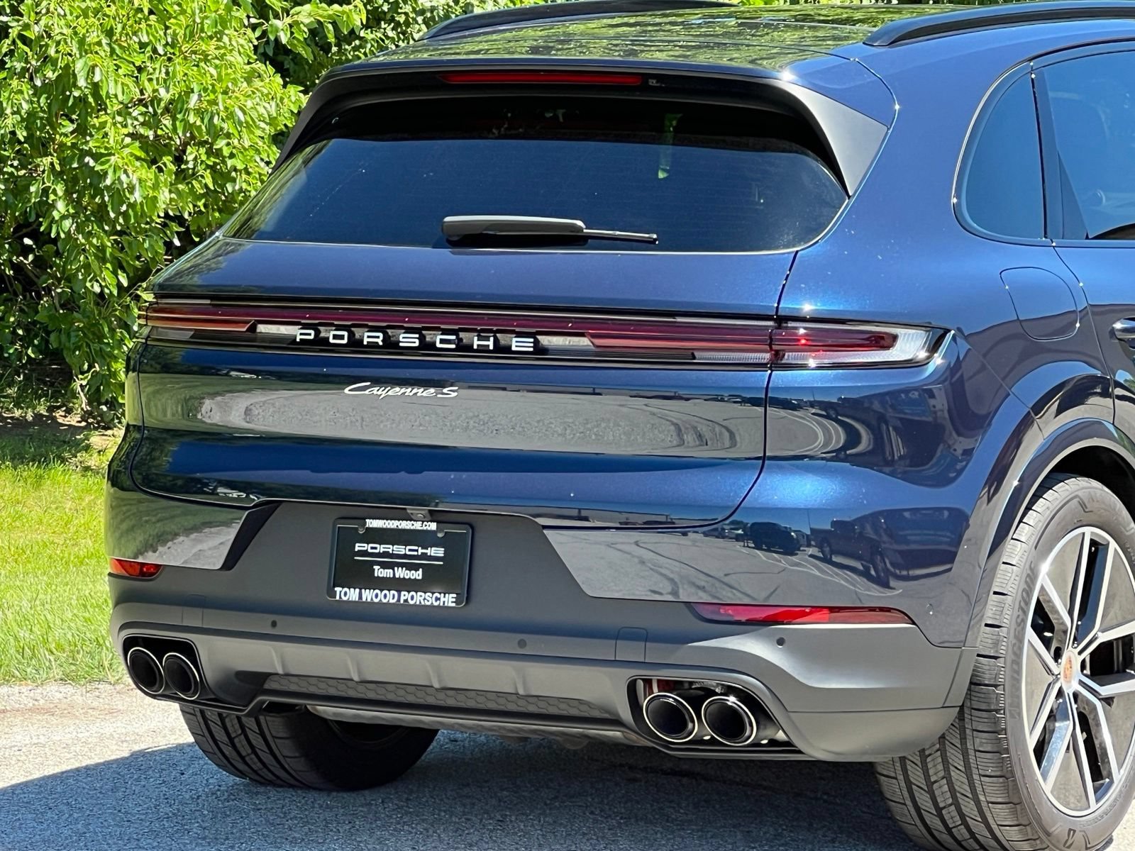 Certified 2025 Porsche Cayenne S AWD/4WD image 10