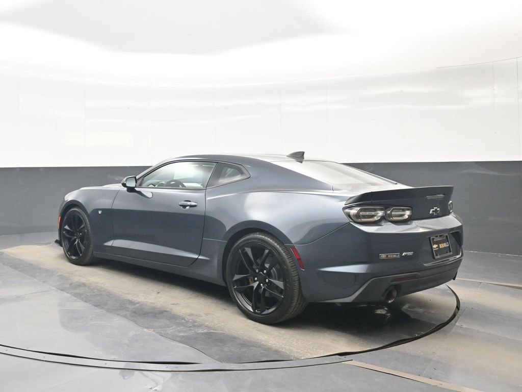 Used 2019 Chevrolet Camaro LT w/ 1LE Track Performance Package RWD image 4
