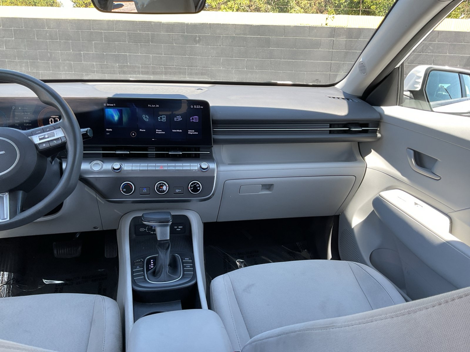 Used 2024 Hyundai Kona SE AWD/4WD image 16