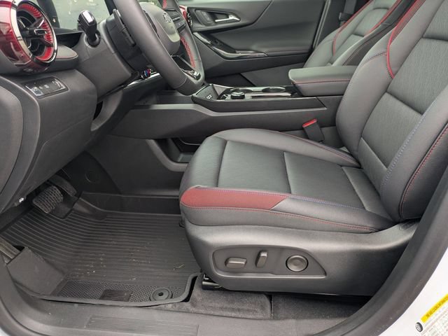 New 2026 Chevrolet Equinox RS w/ Convenience Package III FWD image 11