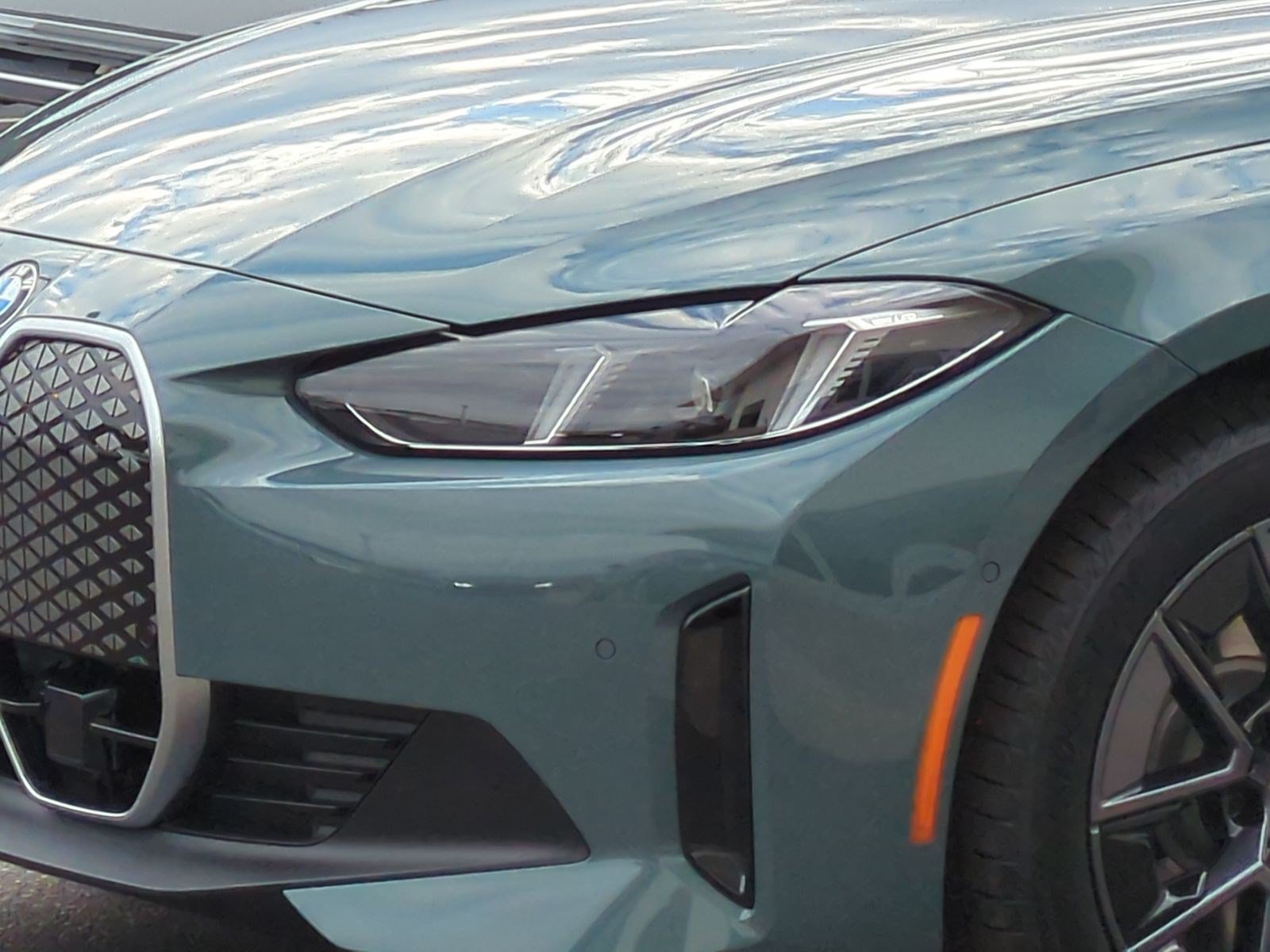 Used 2026 BMW i4 eDrive40 w/ Premium Package RWD image 6