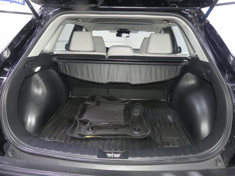 Used 2023 Toyota Corolla Cross L AWD/4WD image 9