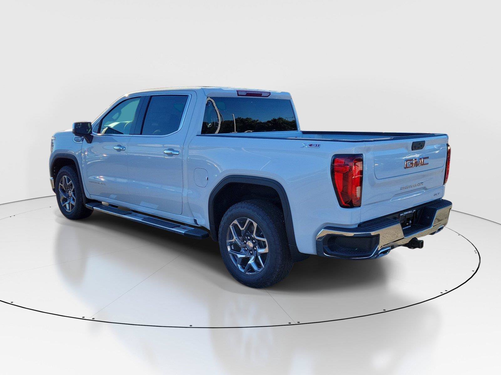 New 2026 GMC Sierra 1500 SLT w/ SLT Premium Package AWD/4WD image 3