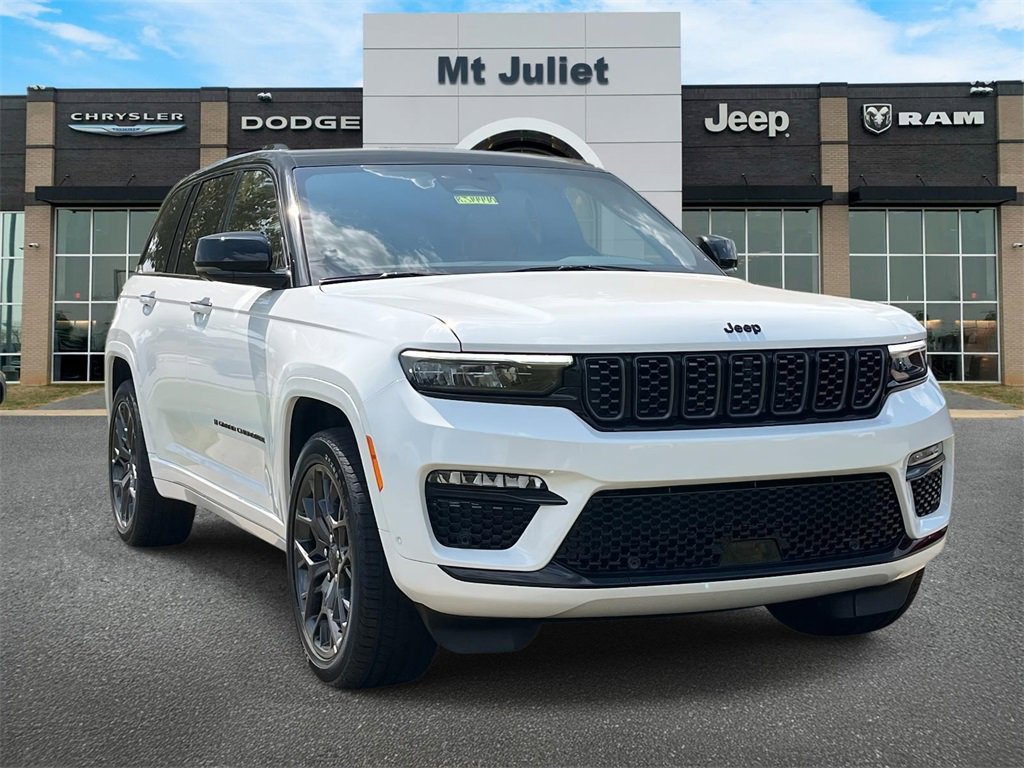 New 2025 Jeep Grand Cherokee Summit w/ High Altitude Package