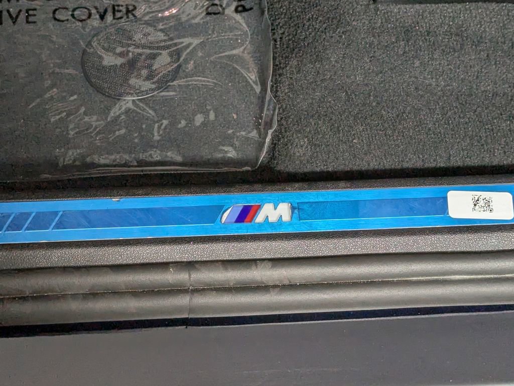 Used 2025 BMW X5 xDrive50e w/ M Sport Package AWD/4WD image 14