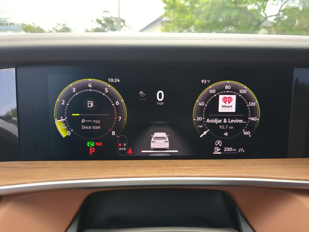 New 2026 Volkswagen Tiguan SEL R-Line AWD/4WD image 32