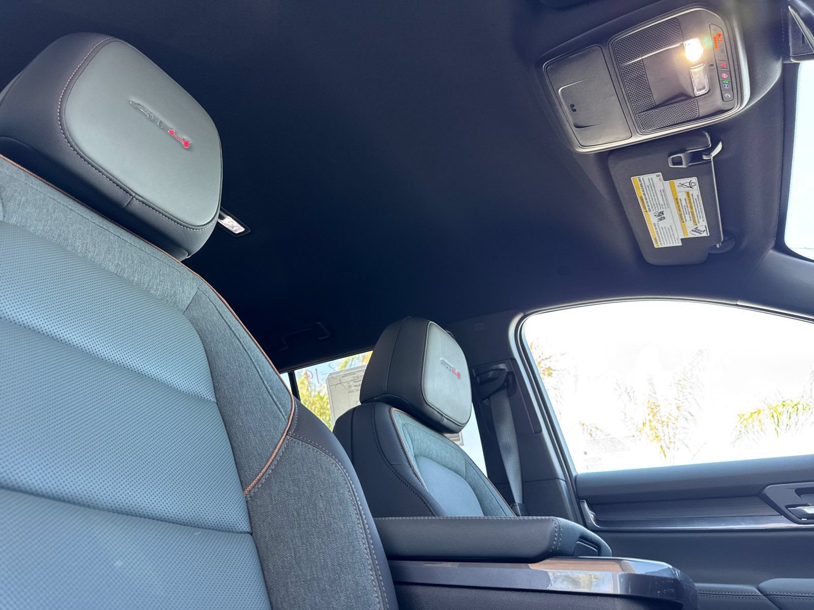New 2026 GMC Terrain AT4 AWD/4WD image 17