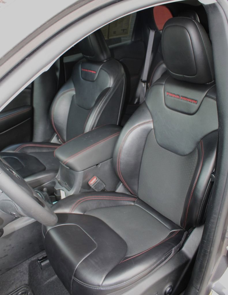 Used 2020 Jeep Cherokee Trailhawk w/ Trailer Tow Group image 28