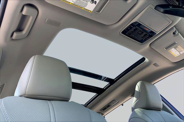 Certified 2026 Toyota Grand Highlander FWD image 14