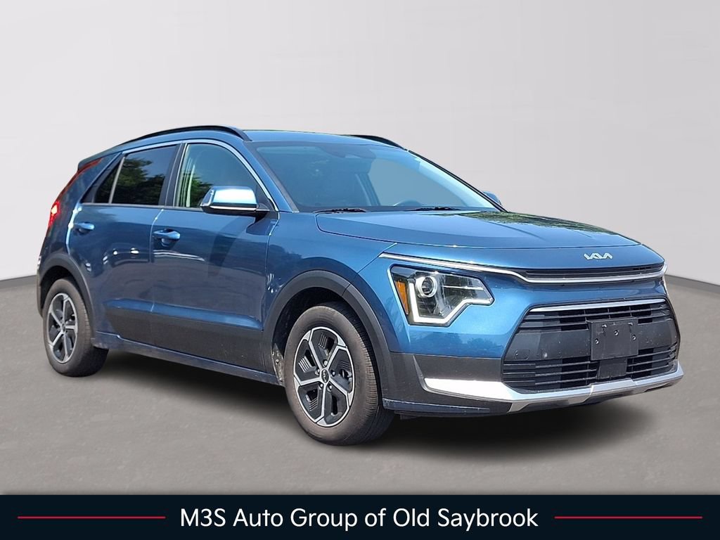 Used 2025 Kia Niro EX w/ EX Cold Weather Package
