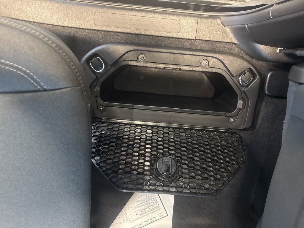 New 2026 RAM 1500 4x4 Crew Cab image 35