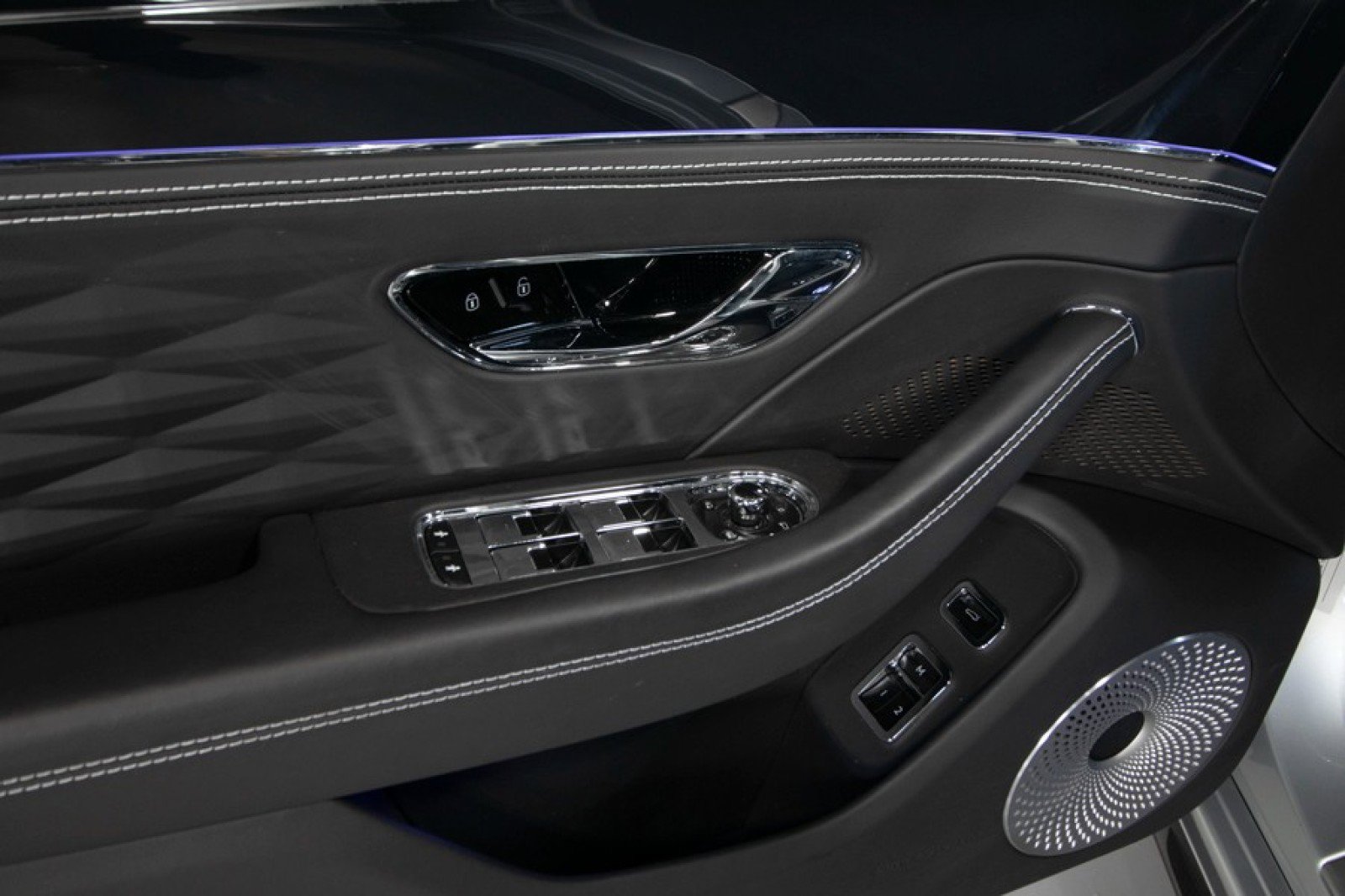 Used 2021 Bentley Flying Spur W12 w/ First Edition Specification image 38