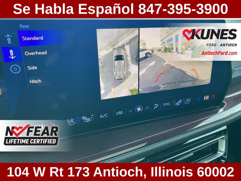 Used 2024 Chevrolet Traverse RS AWD/4WD image 44
