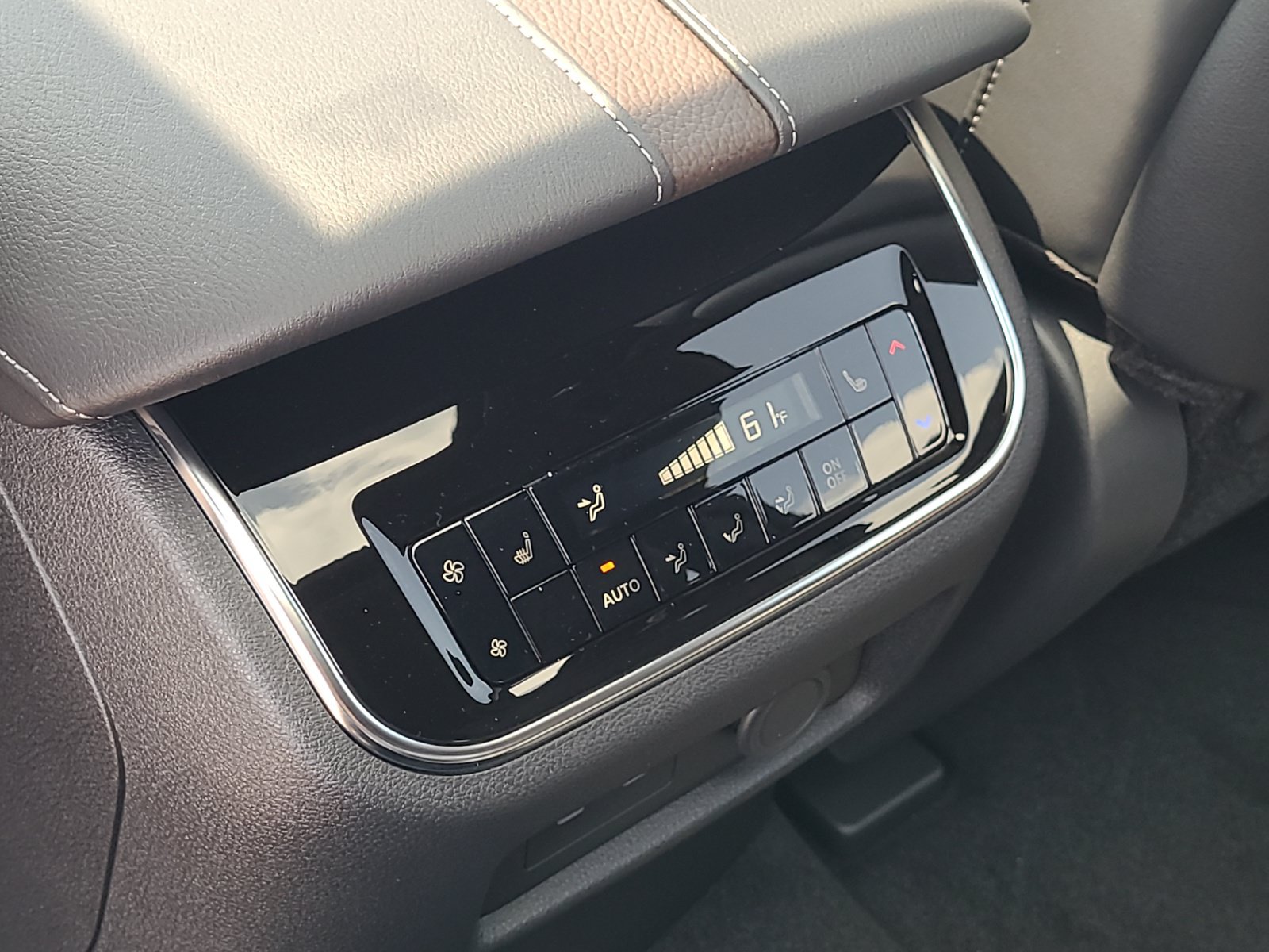 New 2026 Nissan Armada Platinum AWD/4WD image 24