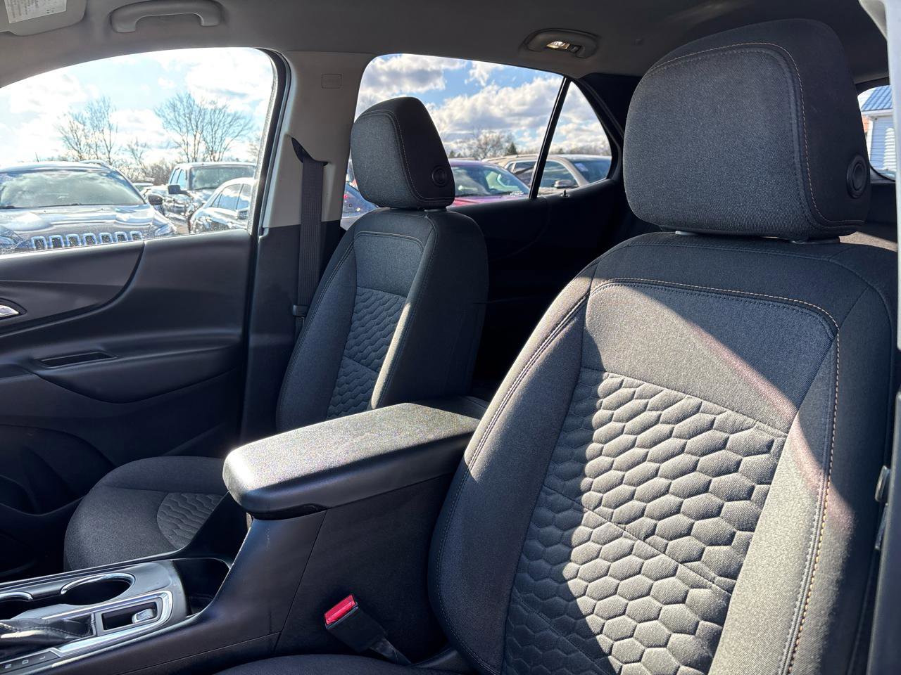 Used 2021 Chevrolet Equinox LT FWD image 15