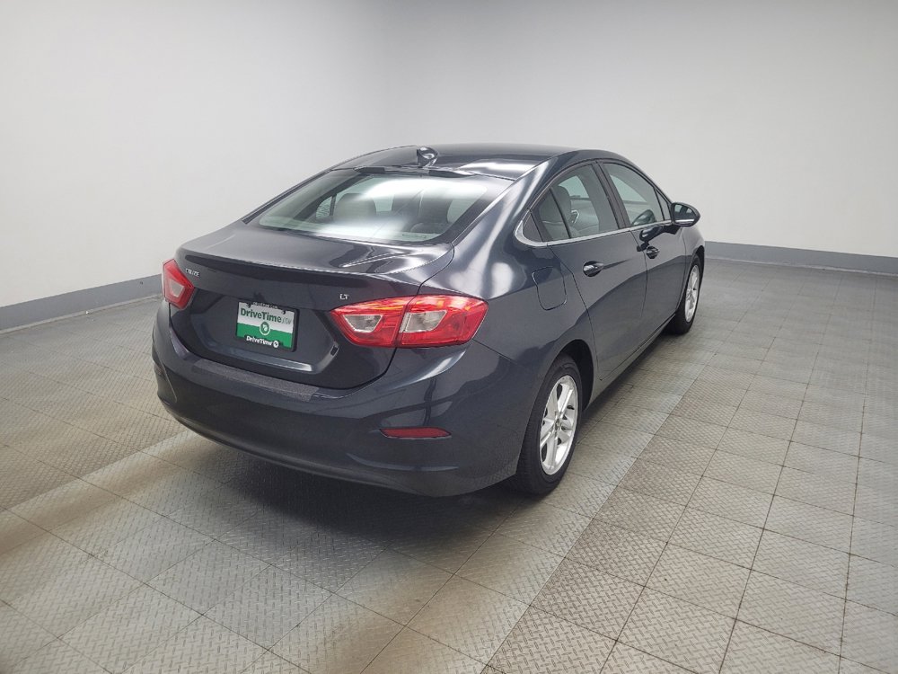 Used 2017 Chevrolet Cruze LT w/ Convenience Package FWD image 9