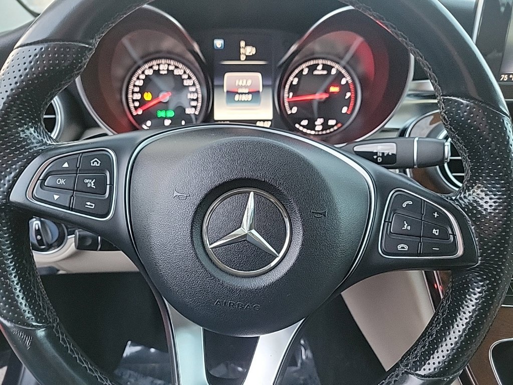 Used 2015 Mercedes-Benz C 300 4MATIC Sedan image 10